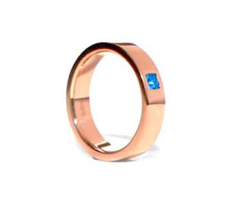 кольцо обручальное с топазом за заказ